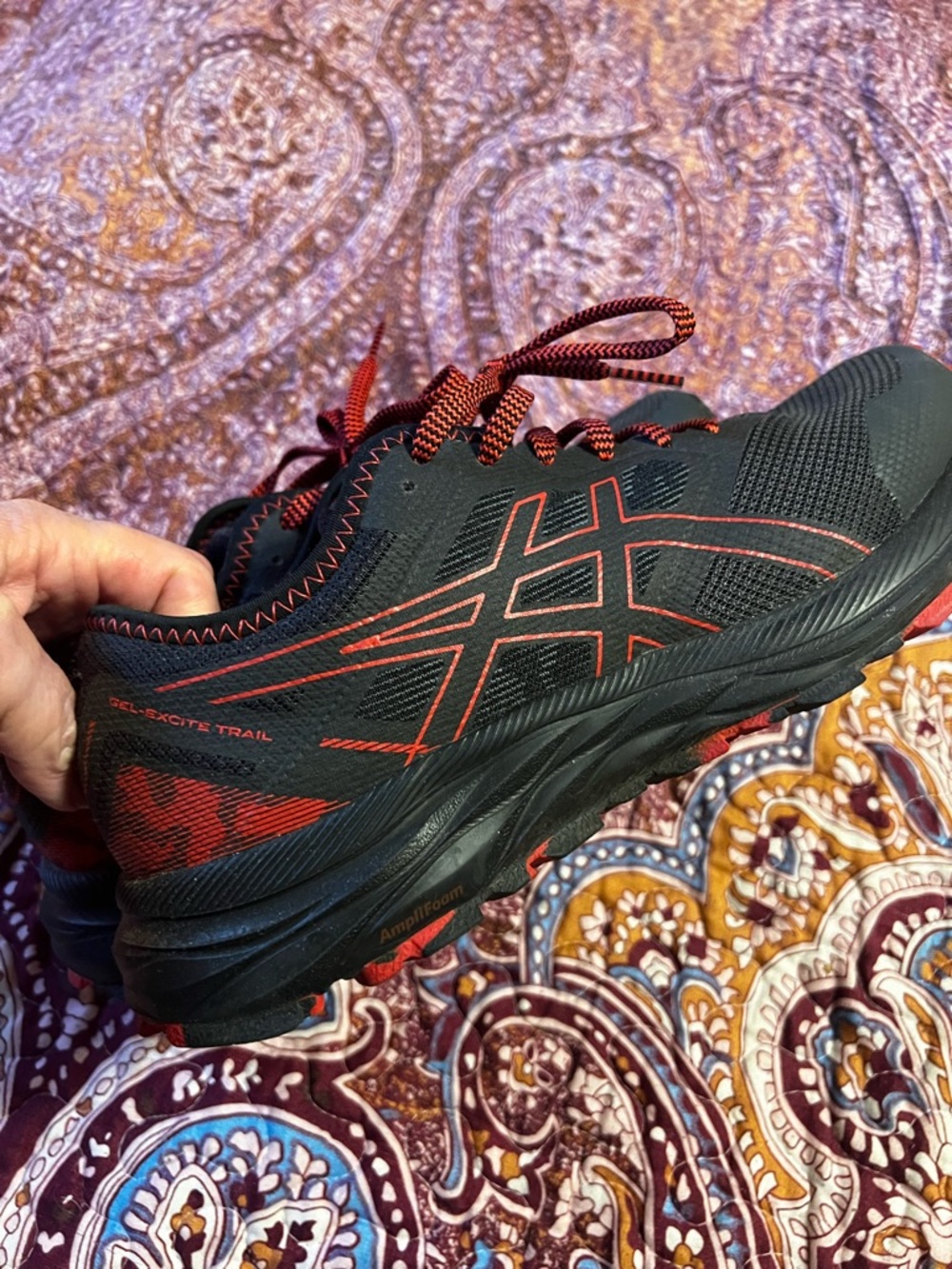 ASICS Black and Red Men's Trail Running Sneakers